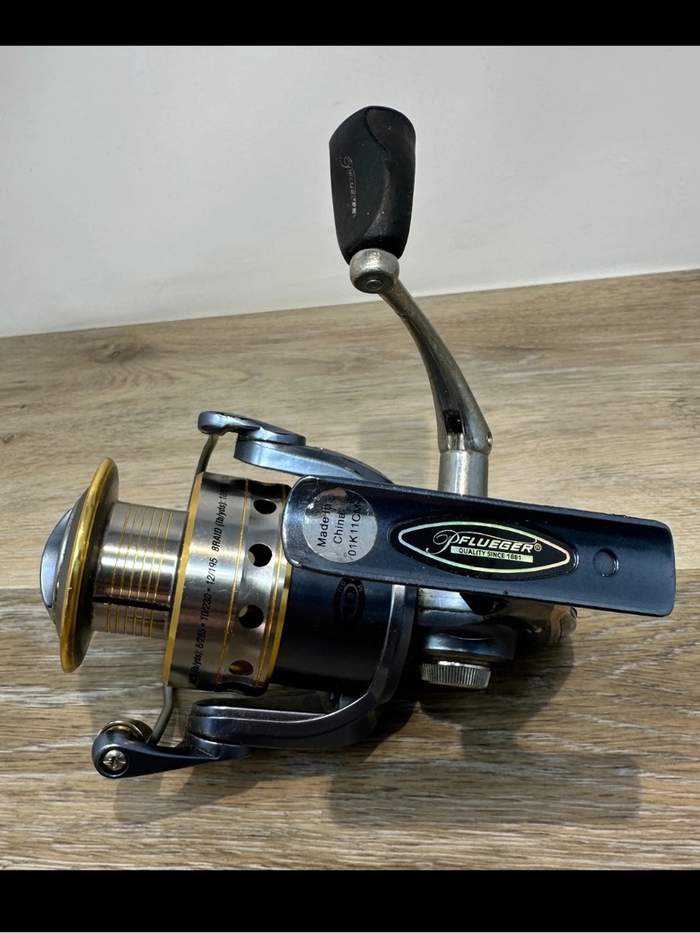 Pfleuger President Spinning Reel Pres40 - Size 40 - 10 Bearing 5.2:1 Excellent
